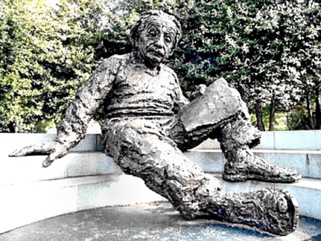 Einstein  Statue at National Academy of Science Grounds